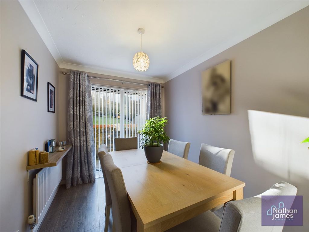 Property photo 3 of 17 Dining Room