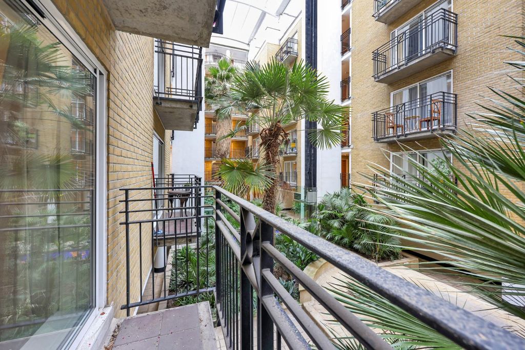 Property photo 3 of 17 Levi6607.Jpg