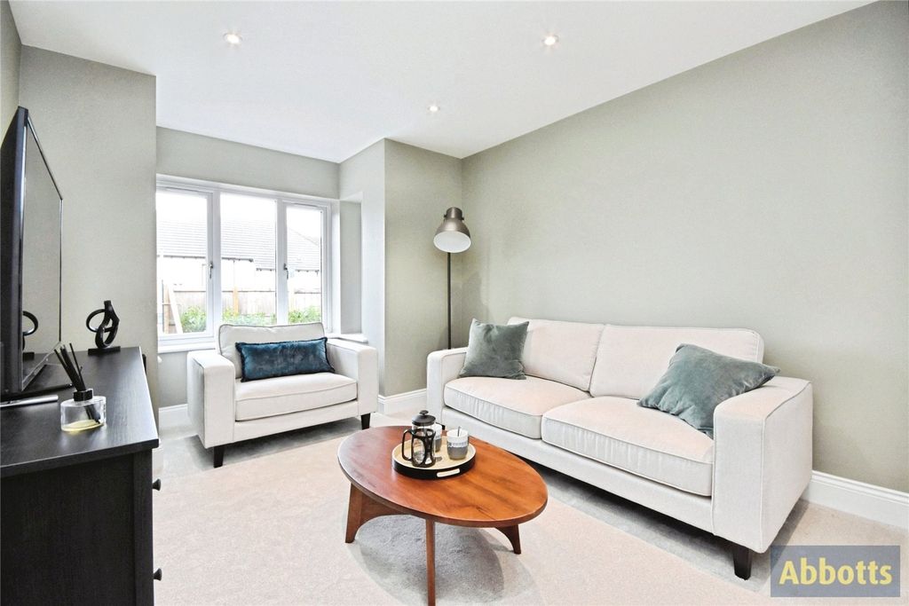 Property photo 3 of 15 Picture No. 11