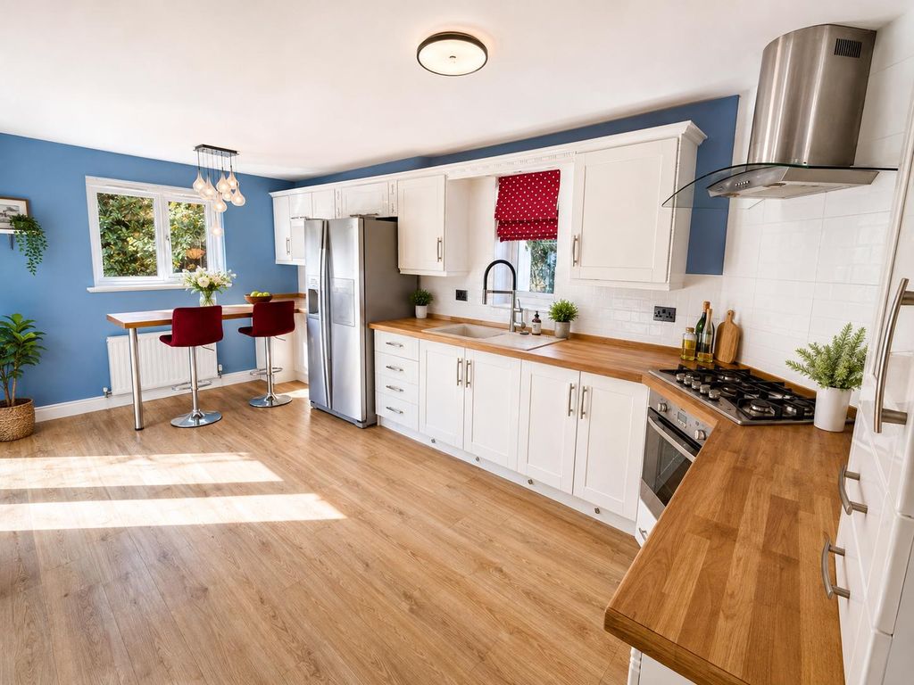 Property photo 2 of 26 Kitchen Diner