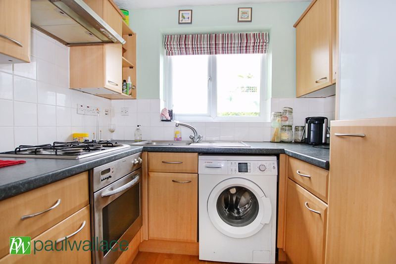 Property photo 3 of 6 Kitchen