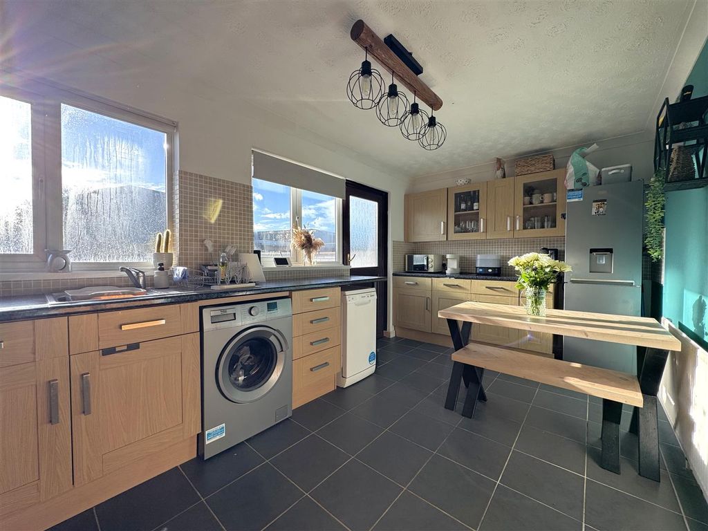 Property photo 2 of 14 2.Jpeg