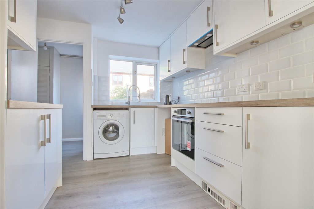 Property photo 2 of 12 Kitchen 1.Jpg