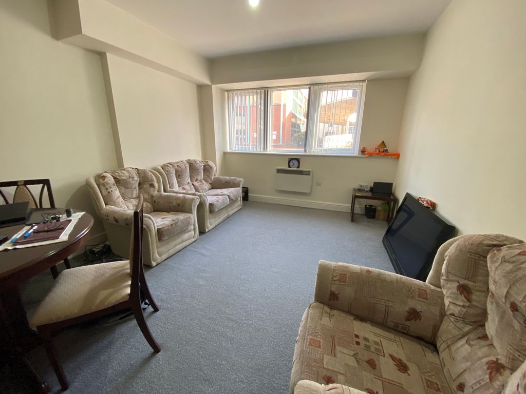 Property photo 2 of 6