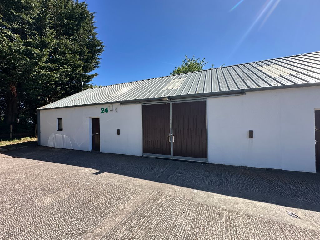 Property photo 1 of 2