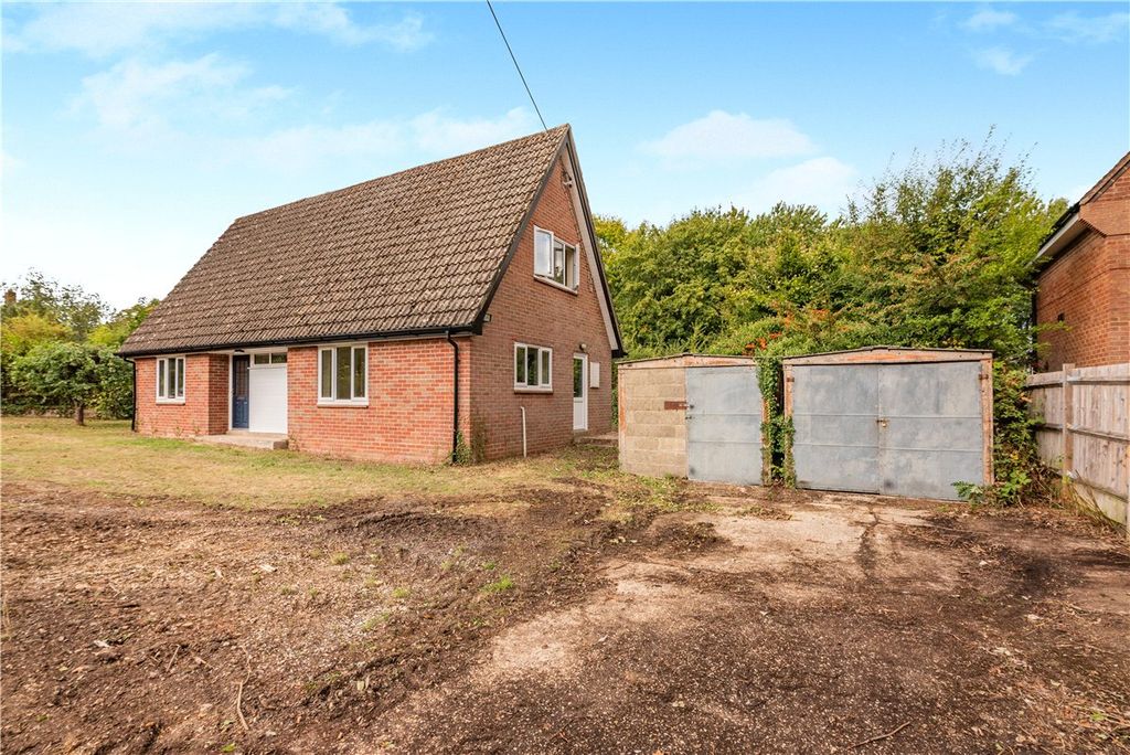 Property photo 1 of 13 House