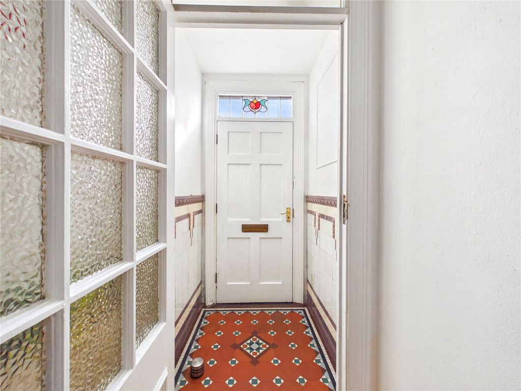 Property photo 2 of 41 Picture No. 08