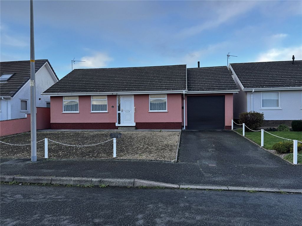 Property photo 2 of 12 Picture No. 04