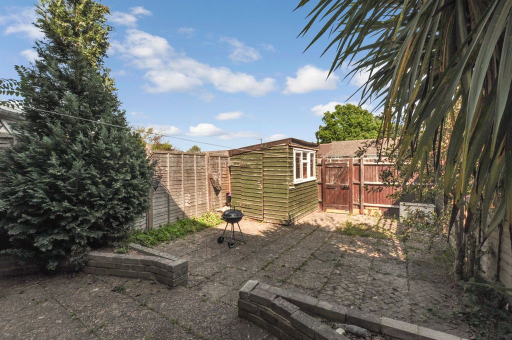 Property photo 3 of 9