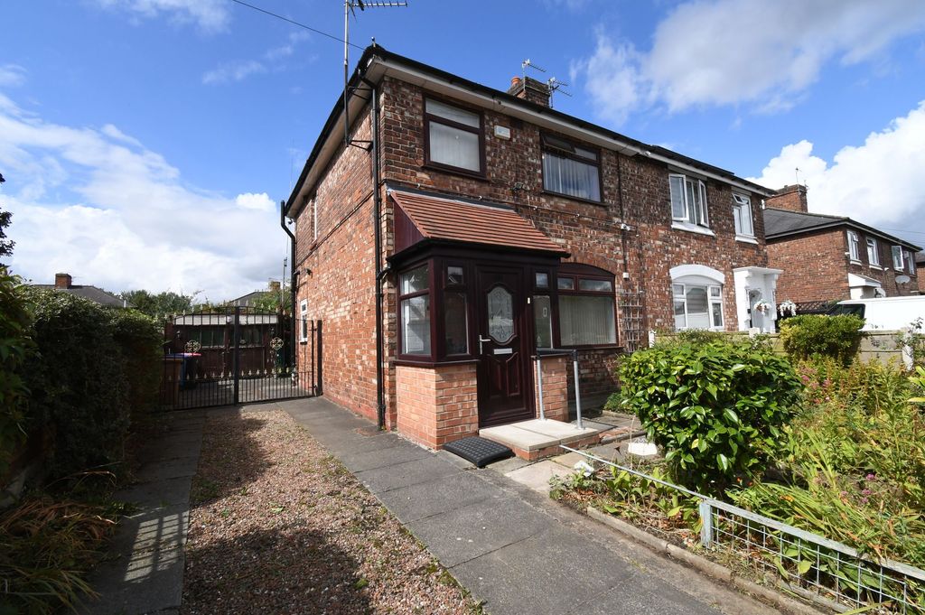 Property photo 1 of 12