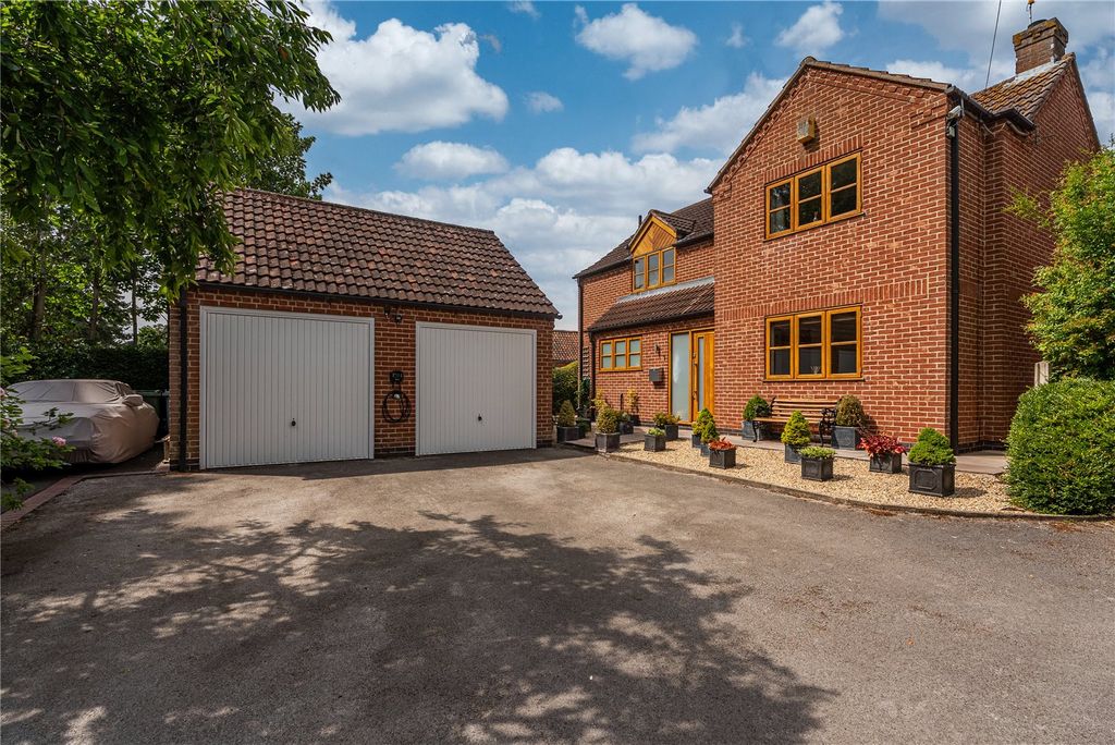 Property photo 1 of 29 Picture No. 52