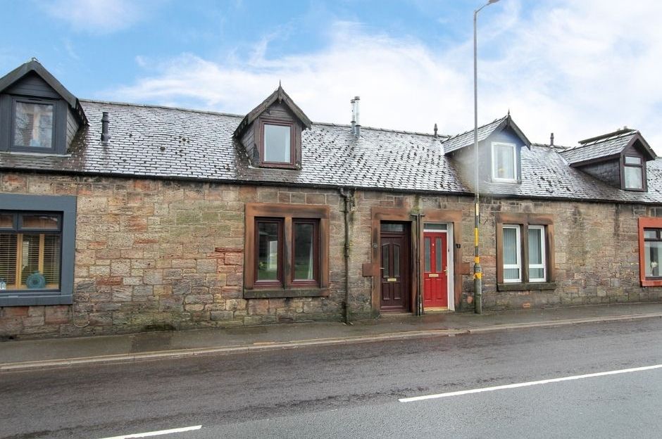 Property photo 1 of 12 Rate (3)