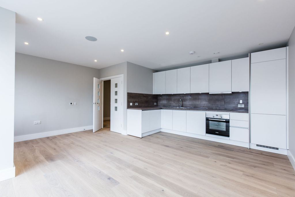 Property photo 2 of 11 Living_Room (Example)