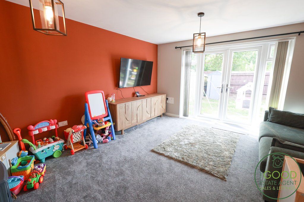 Property photo 2 of 17