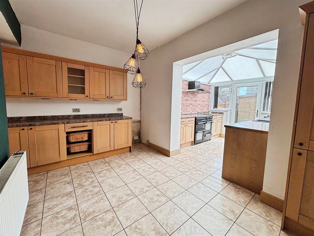 Property photo 2 of 18 Kitchen/Diner
