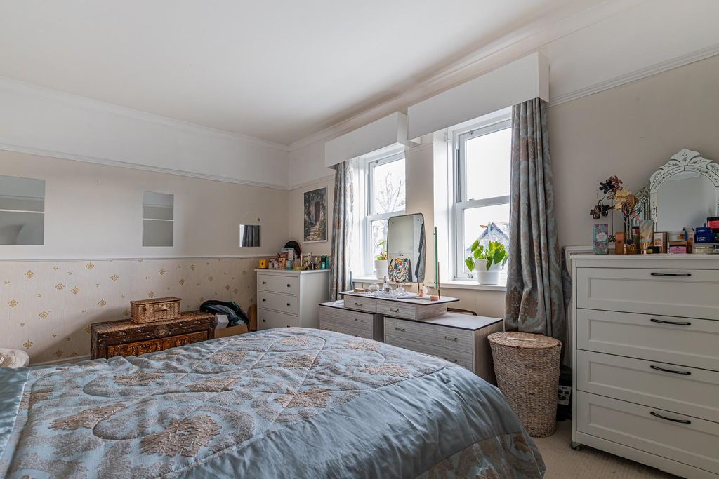 Additional image 25 of 6 bed end terrace house for saleClive Place, Penarth CF64