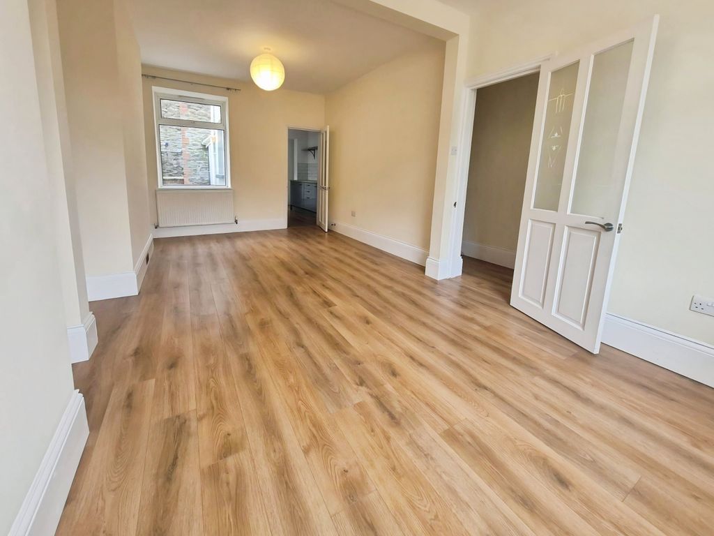 Property photo 2 of 11 Living Room 1