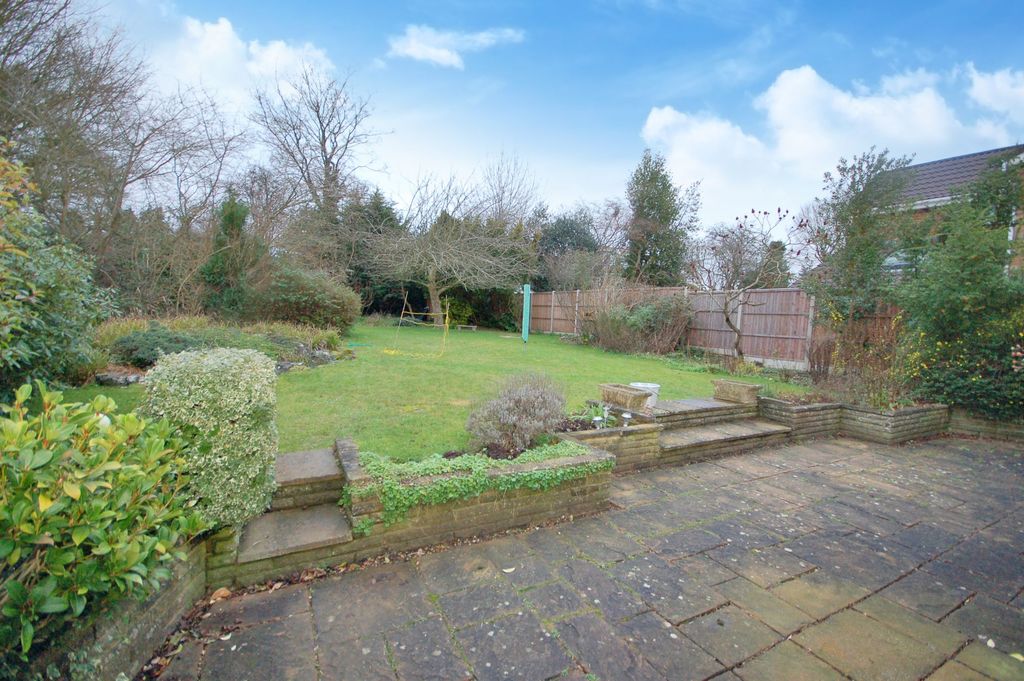 Property photo 3 of 15 Garden