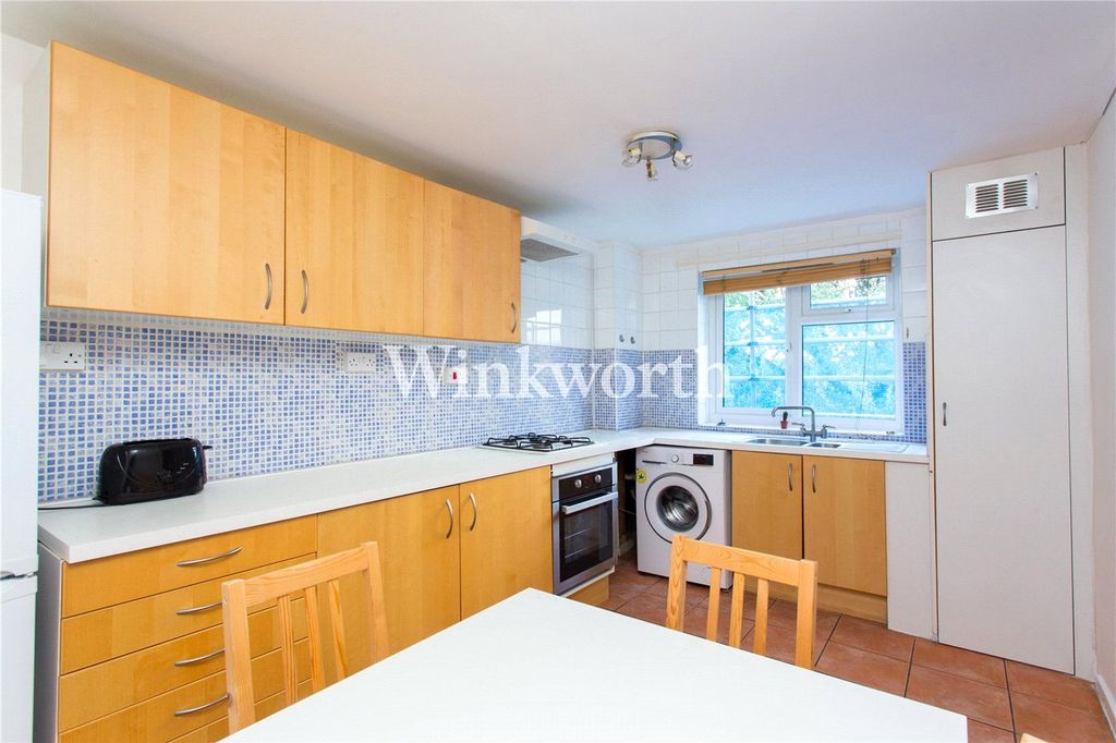 Property photo 1 of 10 Picture No. 14