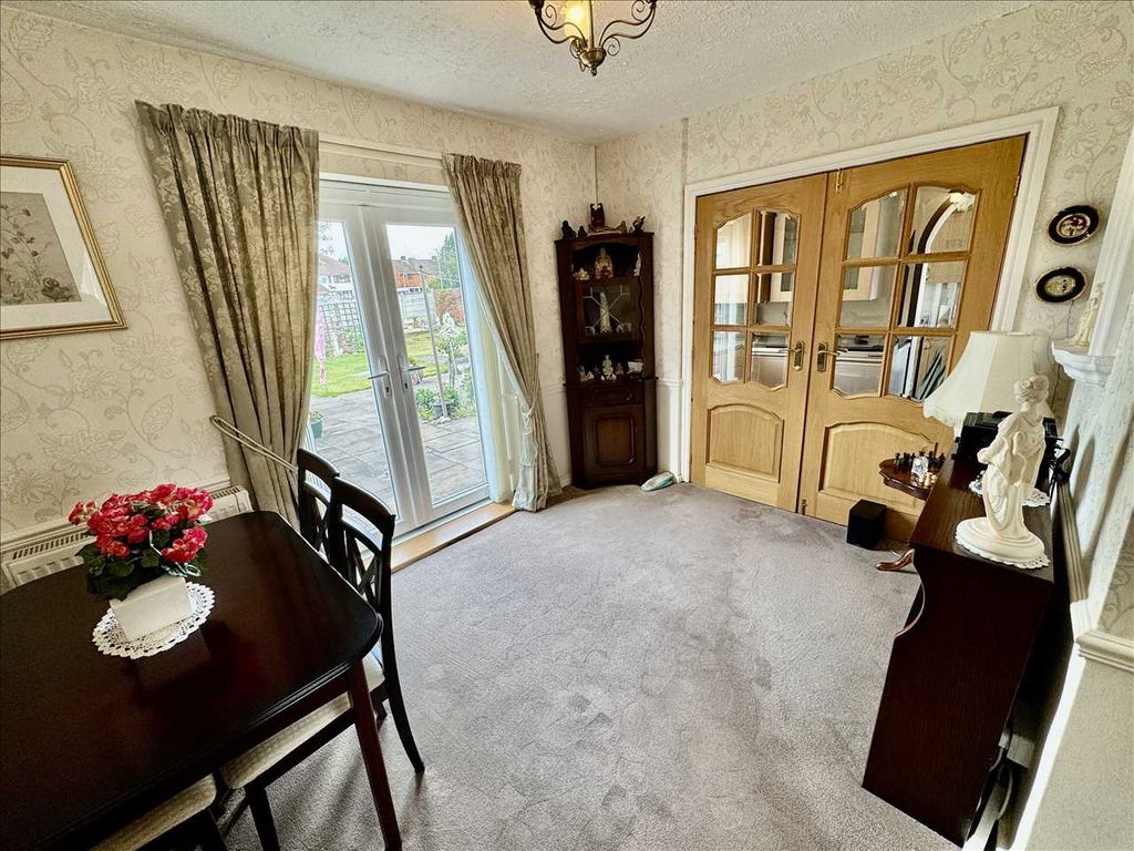 Property photo 3 of 13 Dining Room