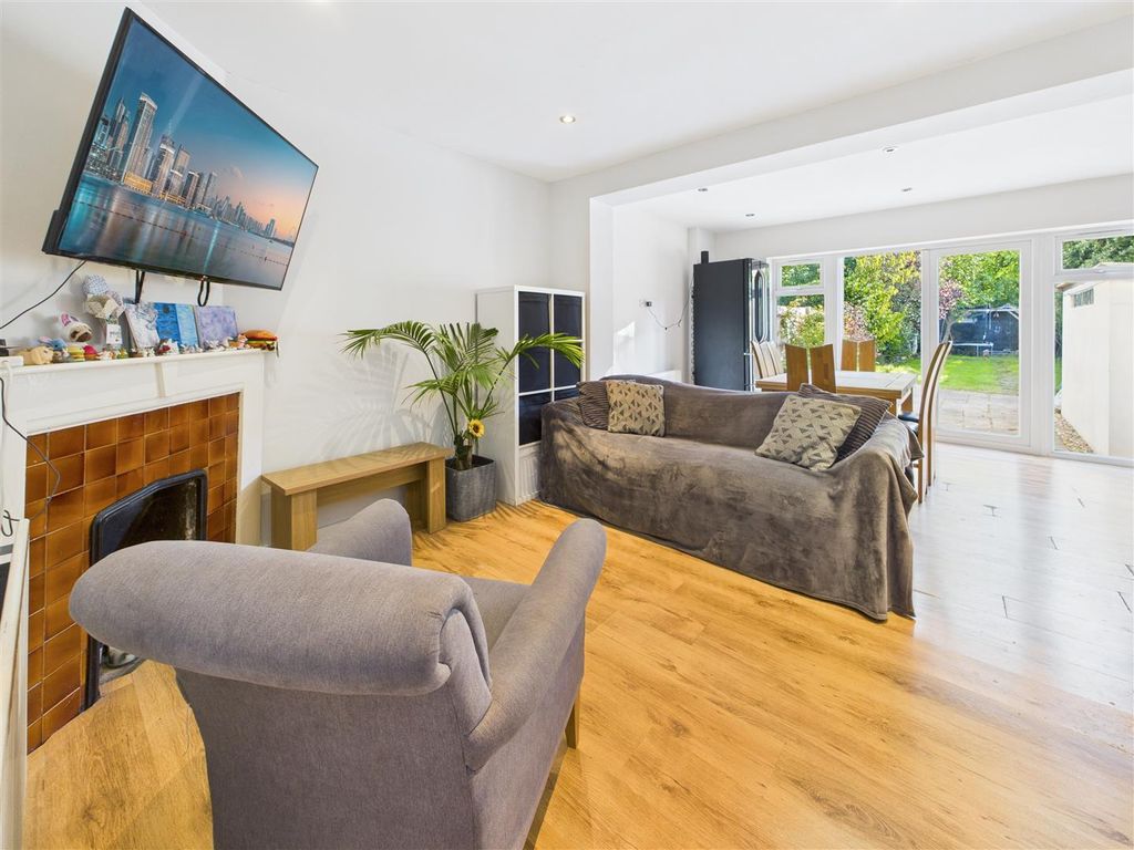 Property photo 3 of 14