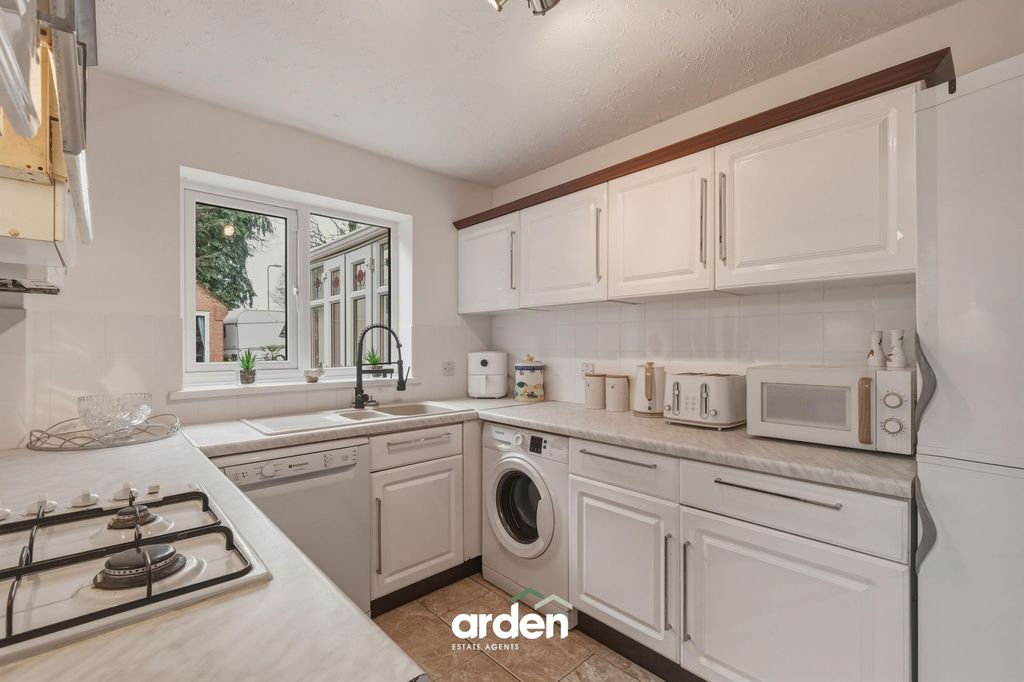 Property photo 3 of 13