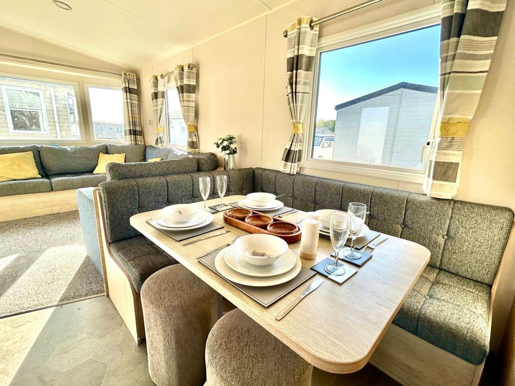 Property photo 1 of 6 Car0064747 - Static Caravan