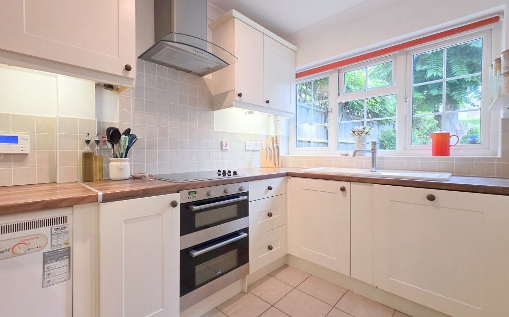 Property photo 3 of 17 4402734