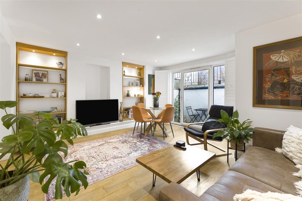 Property photo 2 of 11 Ped09342.Jpg