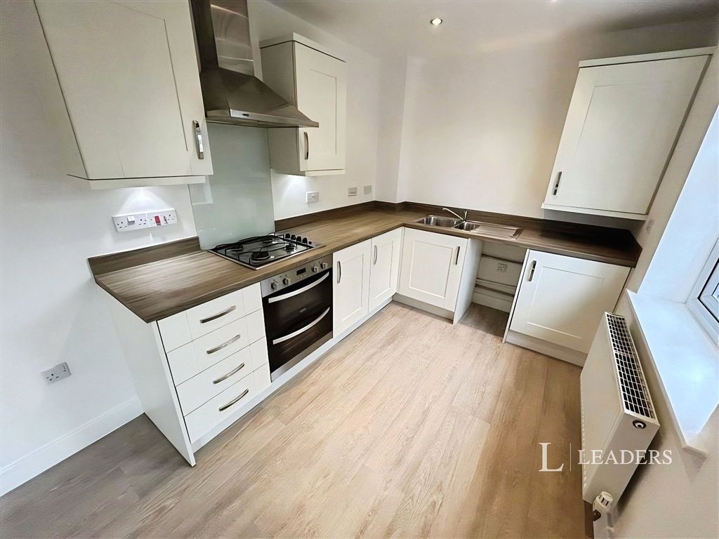 Property photo 2 of 7 Kitchen
