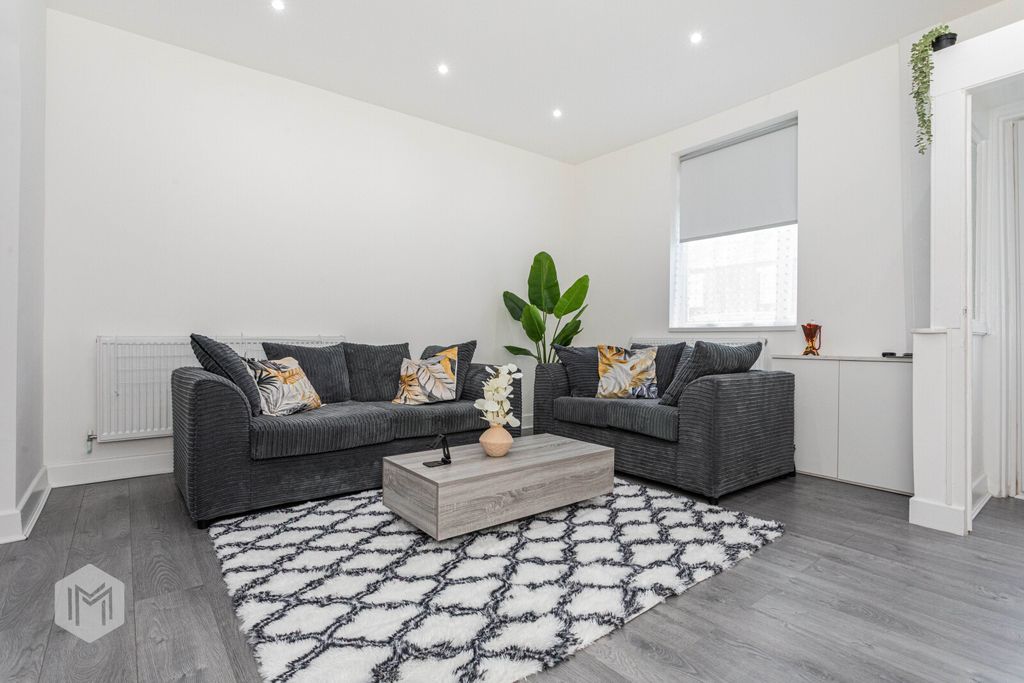 Property photo 3 of 19 Picture No. 21