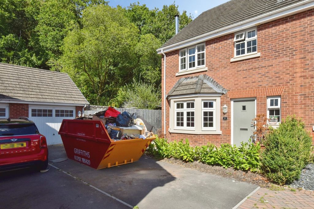 Property photo 1 of 20 Pbox-Img.Jpg