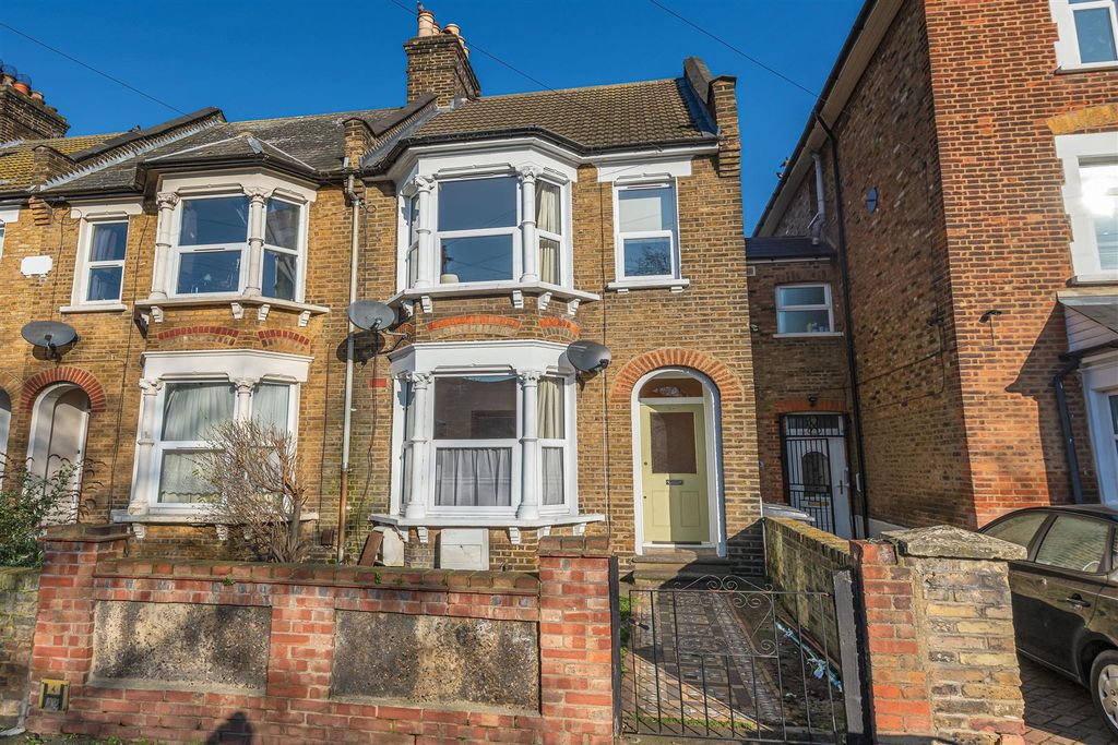 Property photo 1 of 22