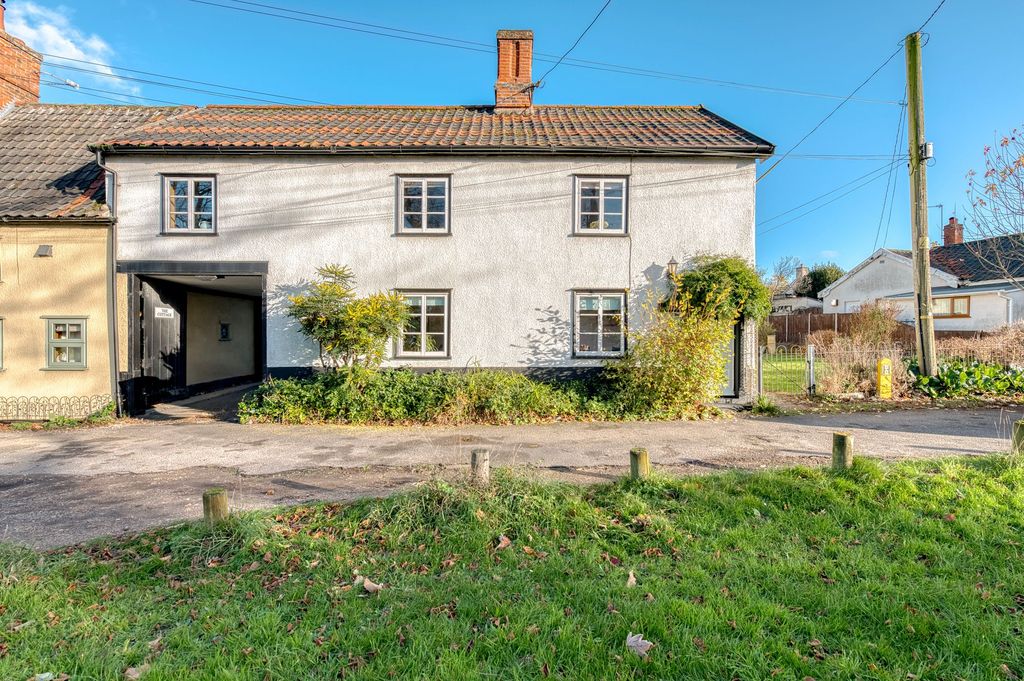 Property photo 1 of 21