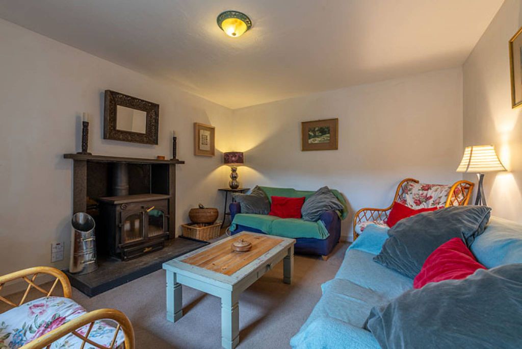 Property photo 2 of 26
