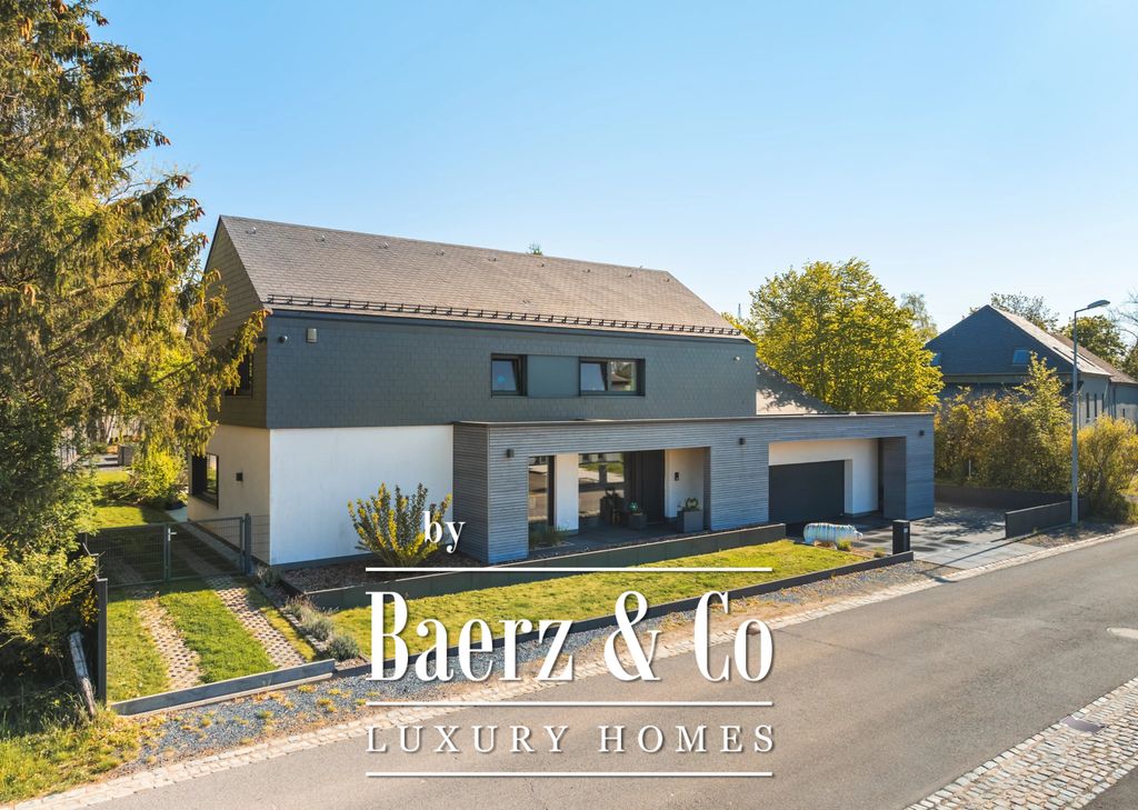 Property photo 1 of 35