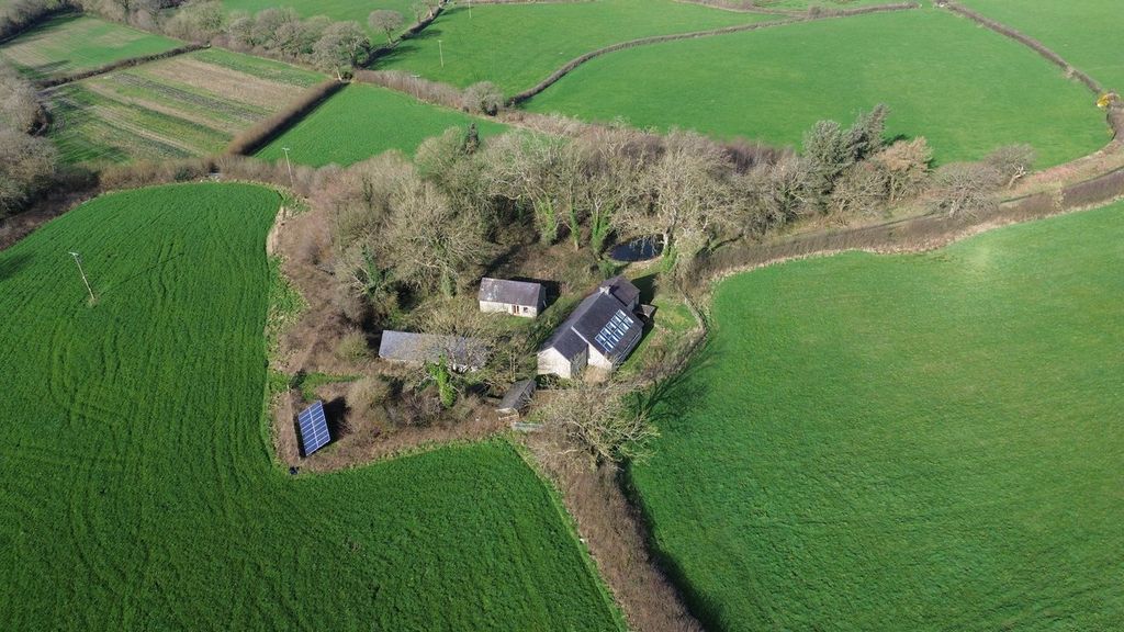 Property photo 3 of 78