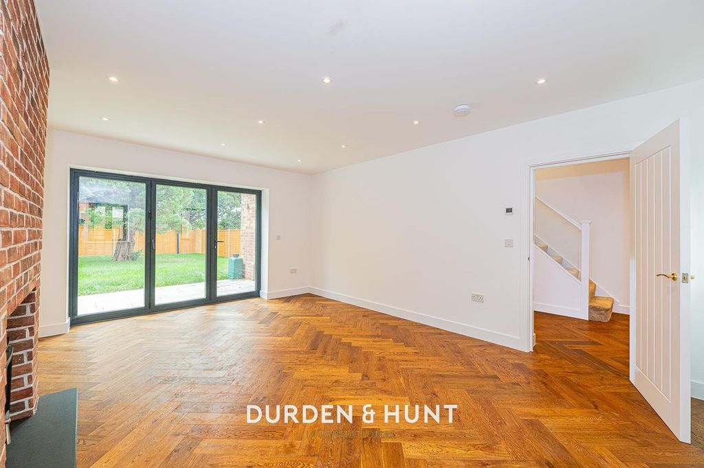 Property photo 2 of 35 Cottage-15.Jpg