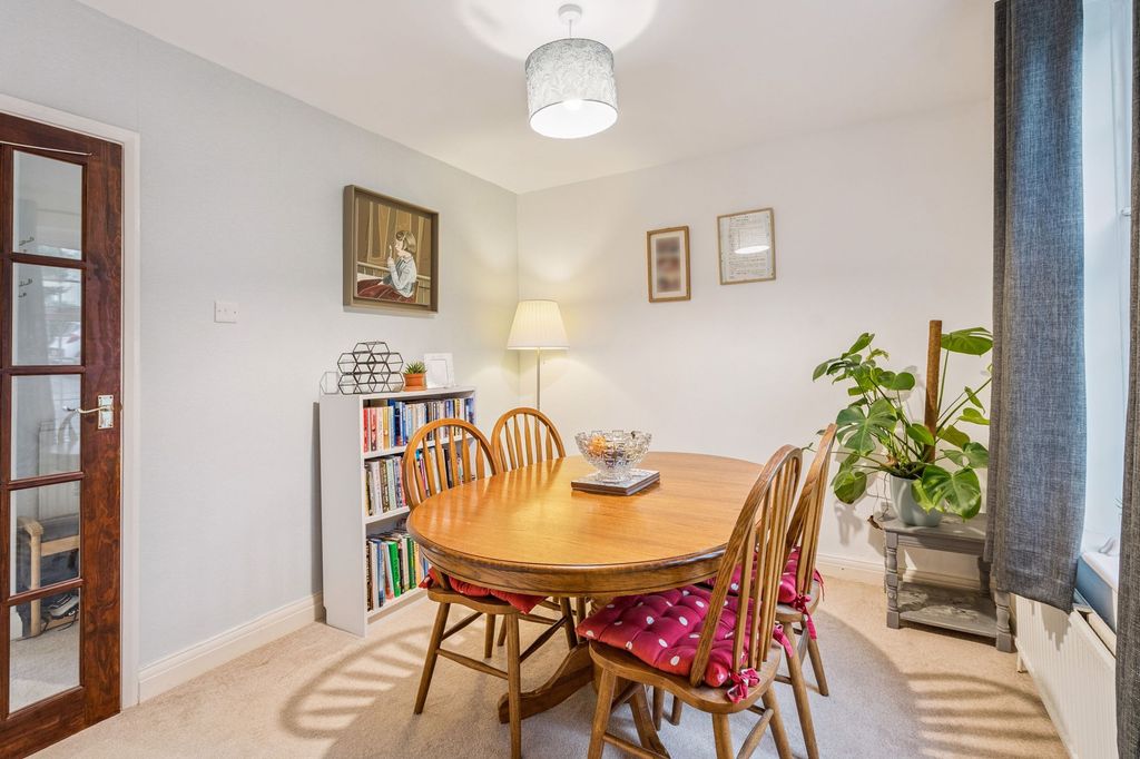 Property photo 3 of 23 Photo 5