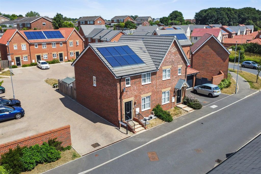 Property photo 1 of 14 Drone