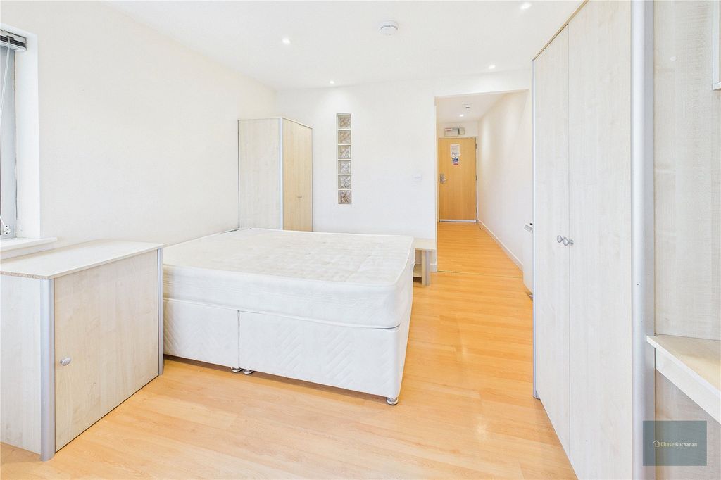 Property photo 2 of 6 Picture No. 04