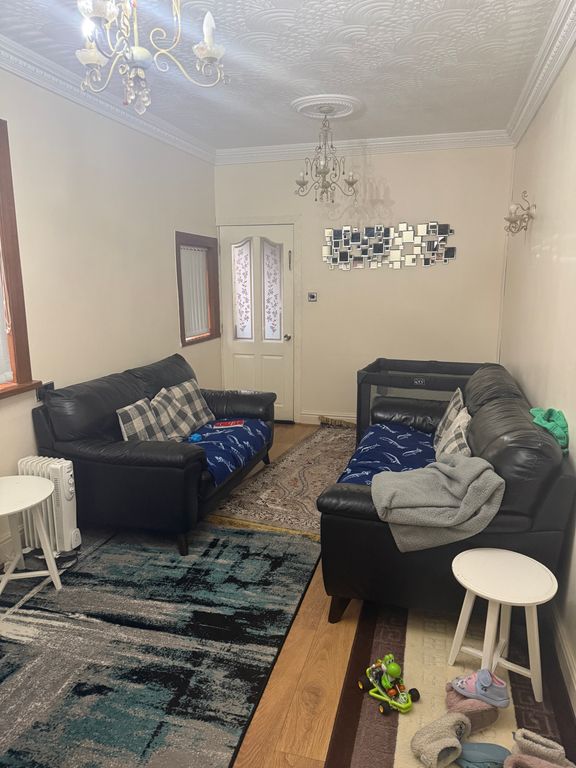 Property photo 3 of 7