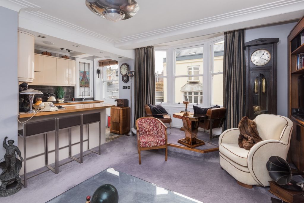 Property photo 3 of 17 4265202