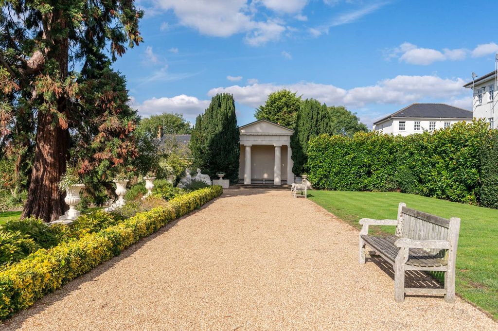 Property photo 3 of 51