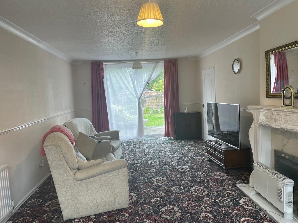 Property photo 3 of 12