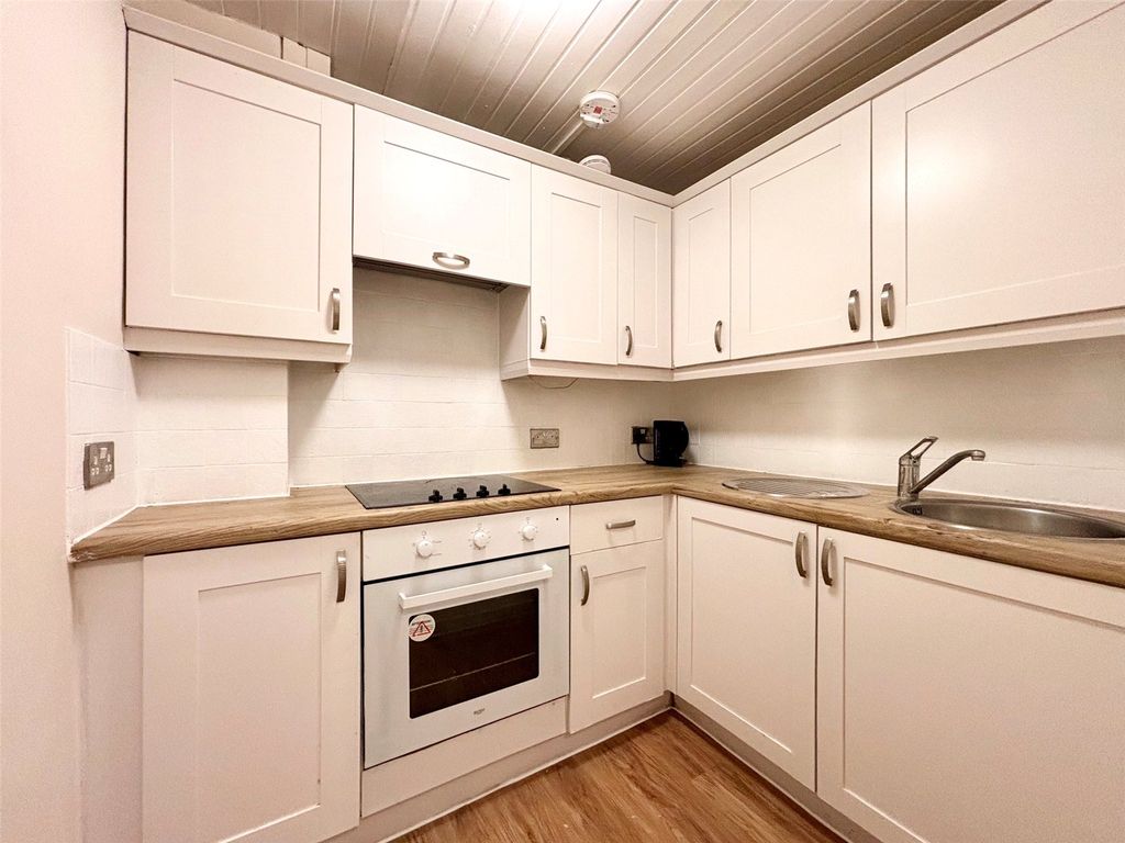 Property photo 3 of 18 Picture No. 70