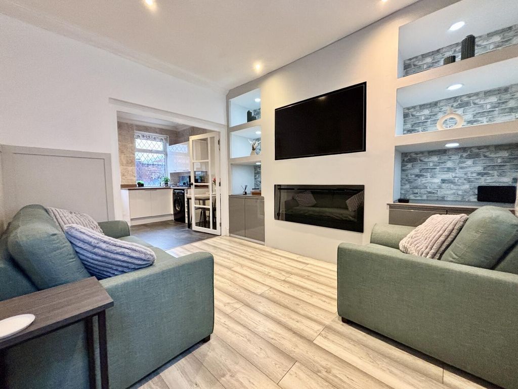 Property photo 2 of 13 Living Room