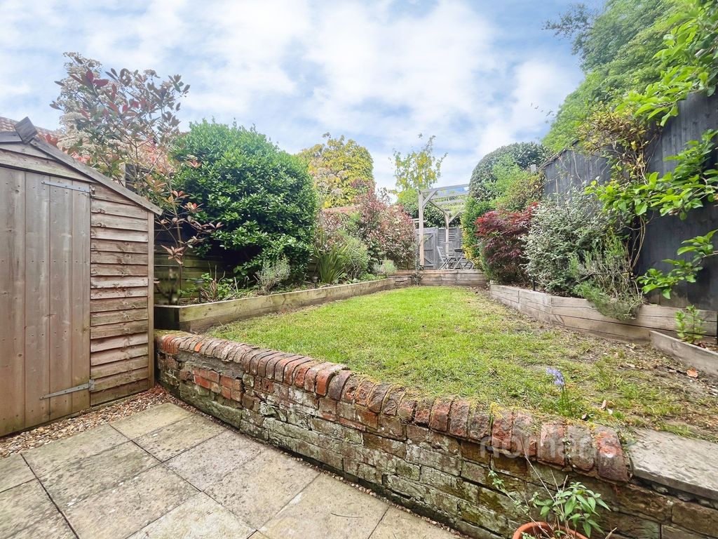Property photo 2 of 14 Pbox-Img.Jpg