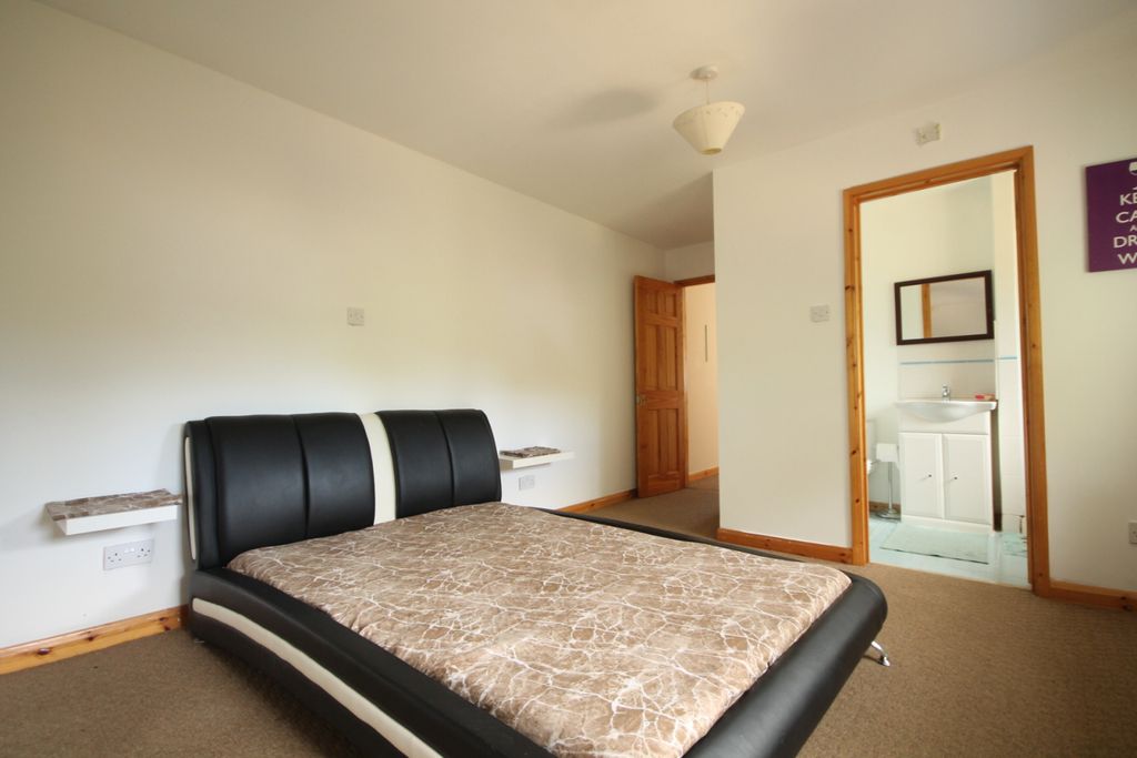 Property photo 2 of 8 Upstairs Bedroom
