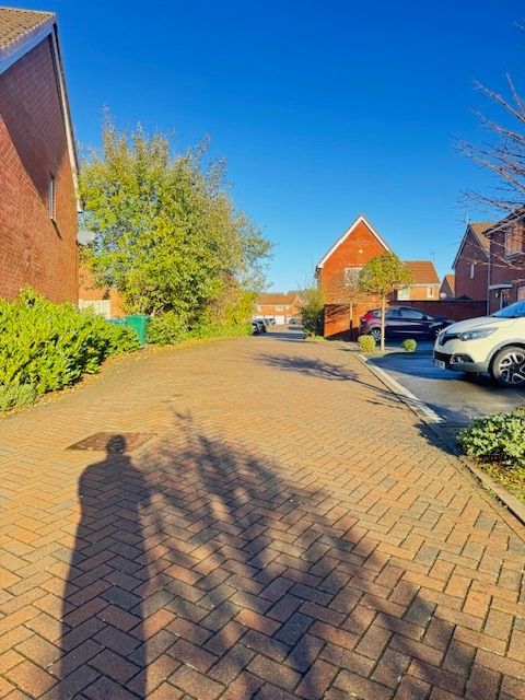 Property photo 2 of 20